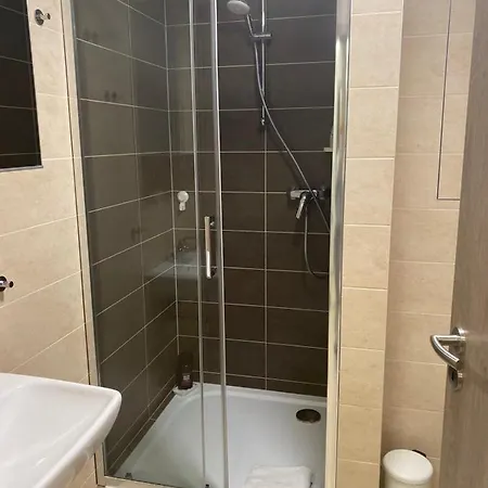 Jarabinkova Adely Apartment *